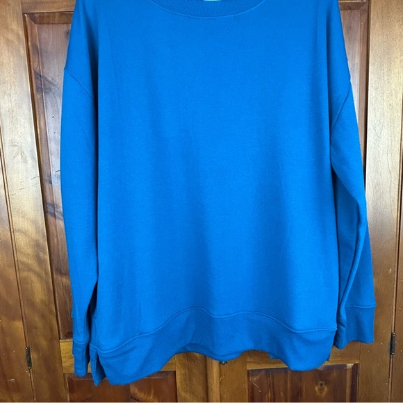 NEW - Danskin Blue Cozy Soft Comfy Crewneck Sweatshirt with Split Hem & Pockets - Picture 5 of 15
